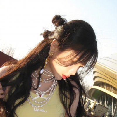 蕾蒙娜和姐姐