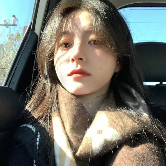 笨拙之极的前辈。